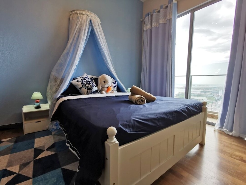 Premium Studio, Bathtub, Partial Sea View photo 1