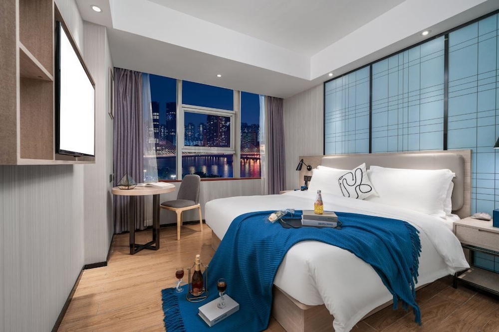 Panoramic Single Room