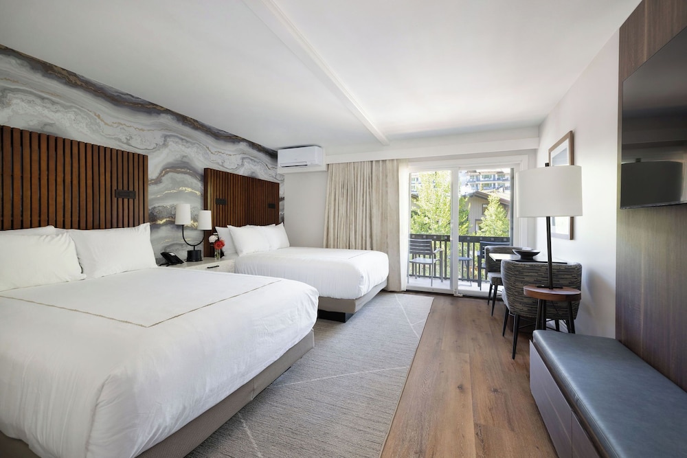 Standard Room, 2 Queen Beds, River View