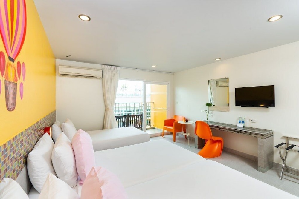 room photo