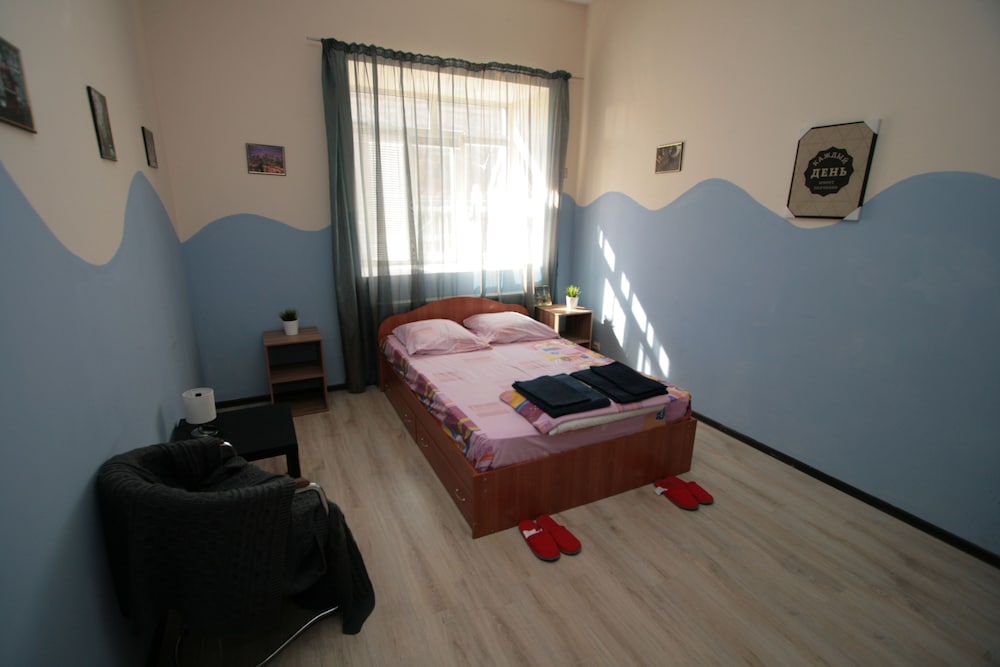 Family Room photo 2