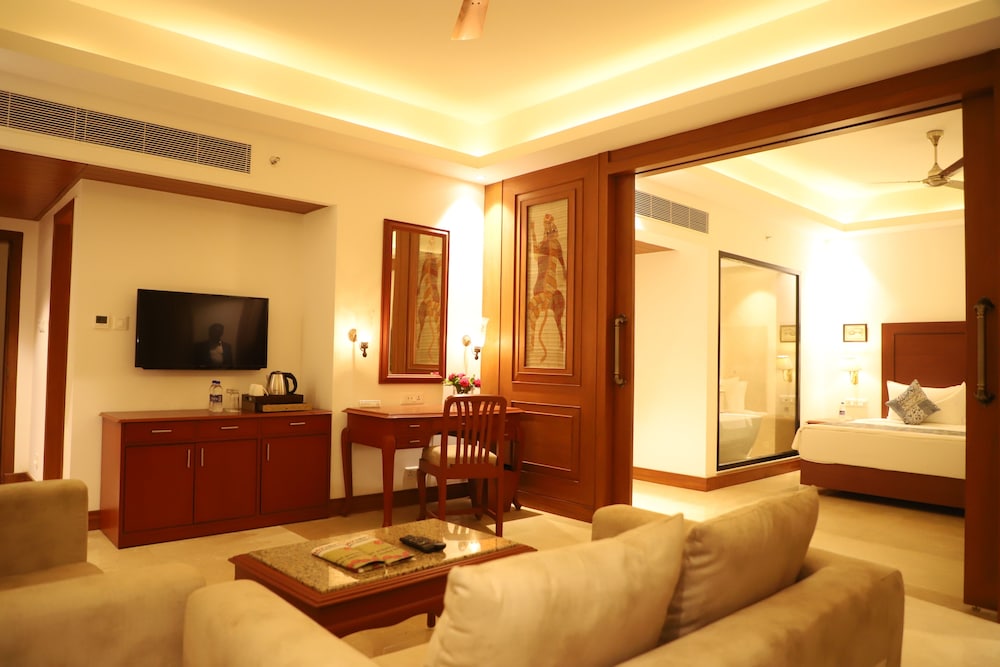 Luxury Suite