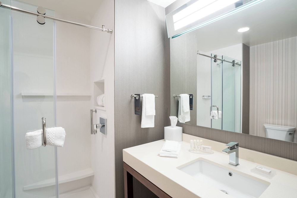 Standard Room, 2 Queen Beds (Hearing Accessible) - Photo 4