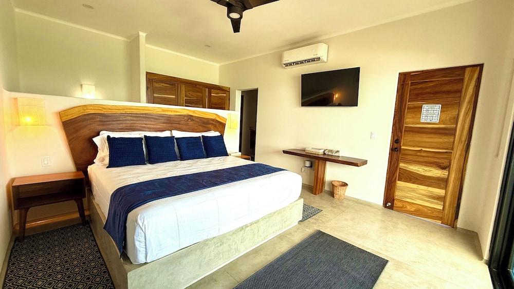 Standard Double Room, Lanai, Sea View