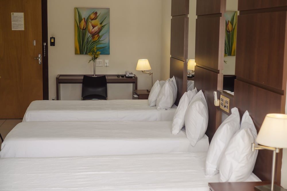 Deluxe Triple Room - Photo 1