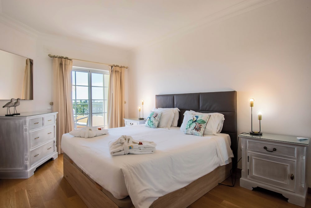 Apartment, 1 Bedroom, Sea View photo 1
