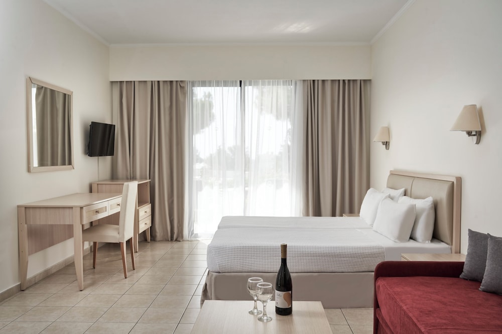 Classic Room, Garden View