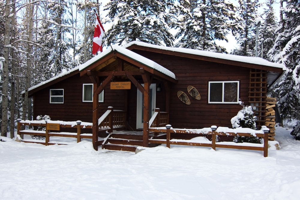 Cedar Chalet photo 2