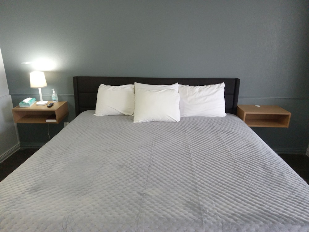 Basic Single Room photo 3