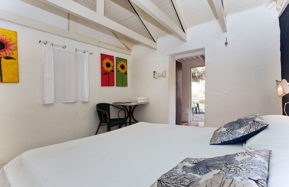 Standard Double Room, 1 Queen Bed