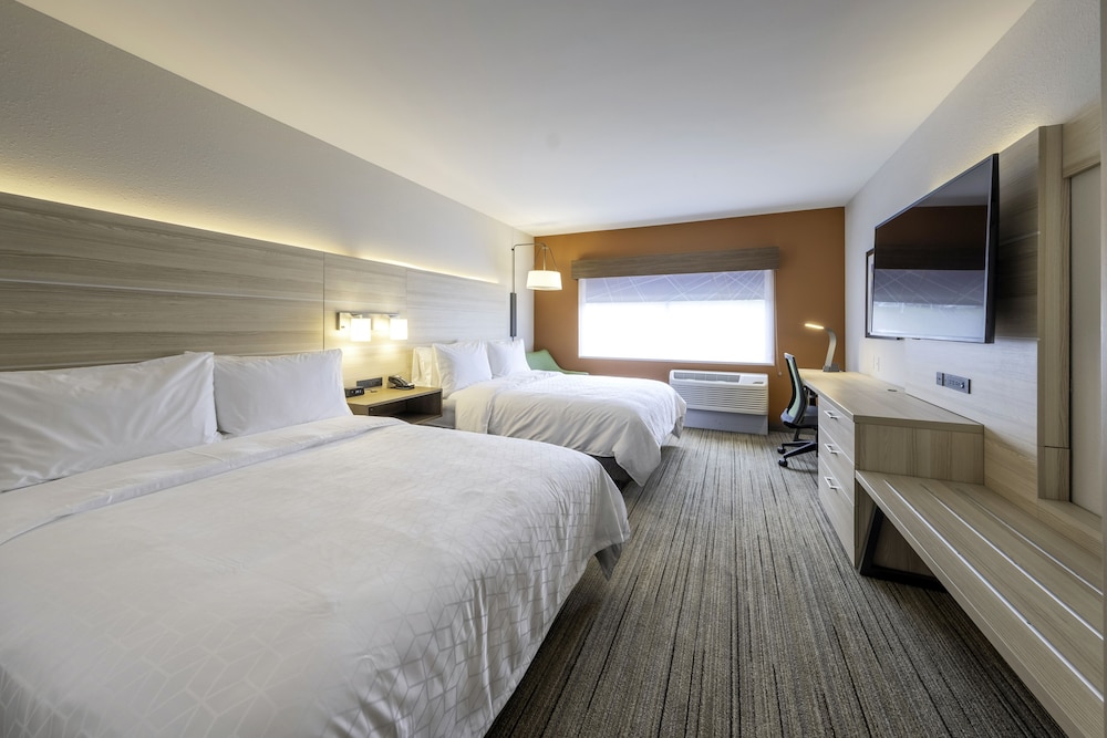 Standard Room, 2 Queen Beds, Accessible (Communication Accessible) - Photo 5
