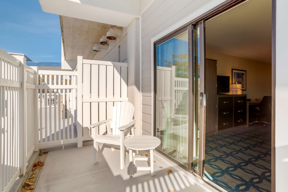 Standard Room, 2 Queen Beds, Accessible, Patio photo 1