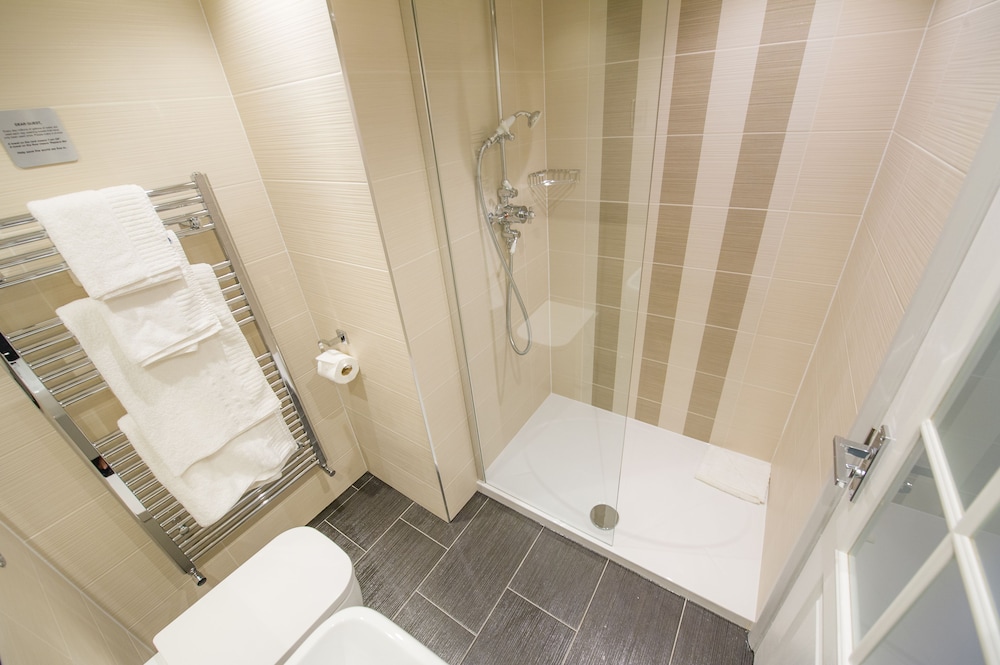 Deluxe Double Room, 1 King Bed photo 2