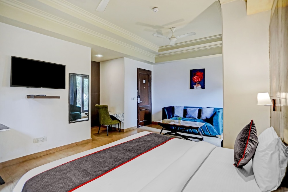 Deluxe Double or Twin Room, Balcony, City View - Photo 22