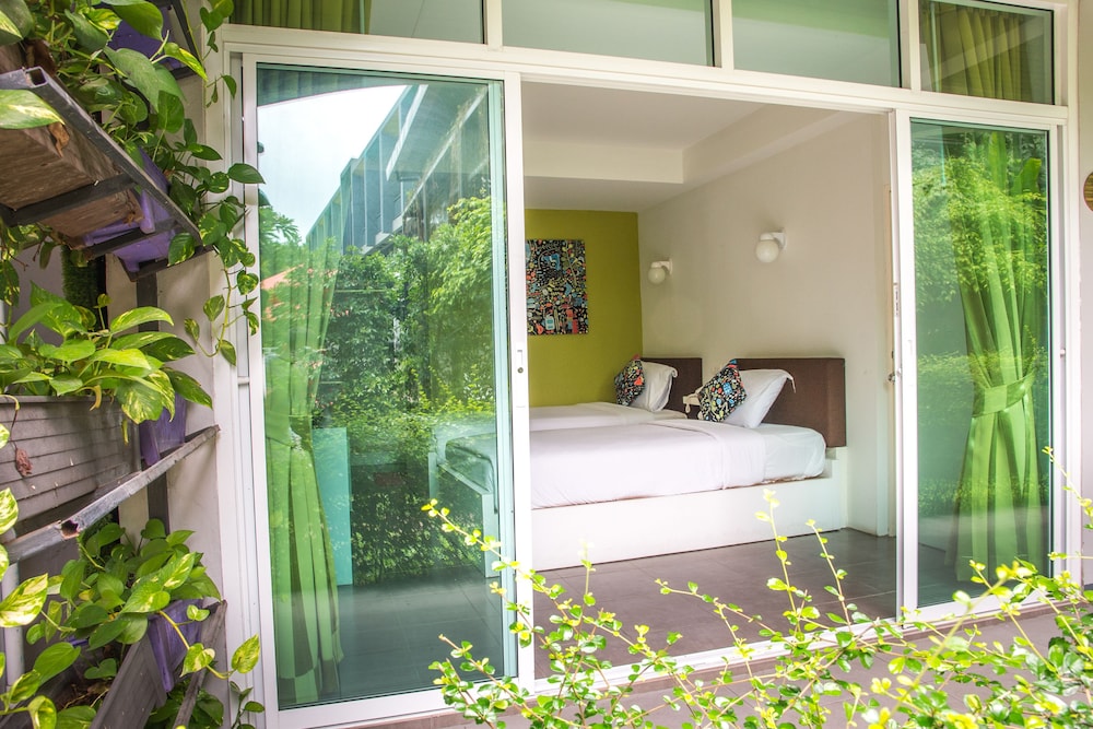 Superior Double or Twin Room, Non Smoking, Garden View - Photo 8