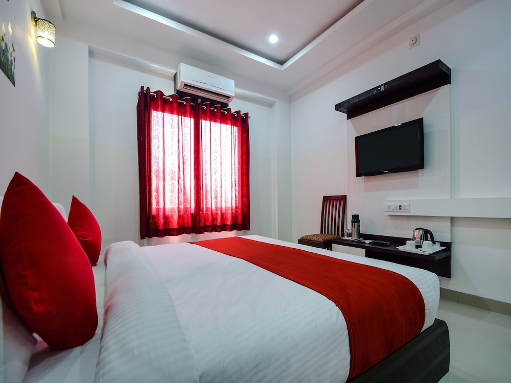 Deluxe Double Or Twin Room, 1 Queen Bed photo 1