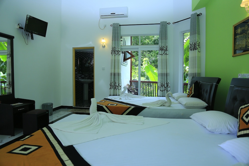 Family Suite, 1 Bedroom, River View photo 1