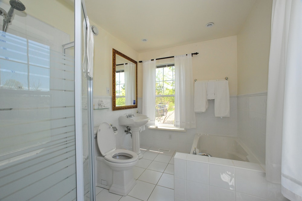 Luxury Suite, 1 Queen Bed photo 3