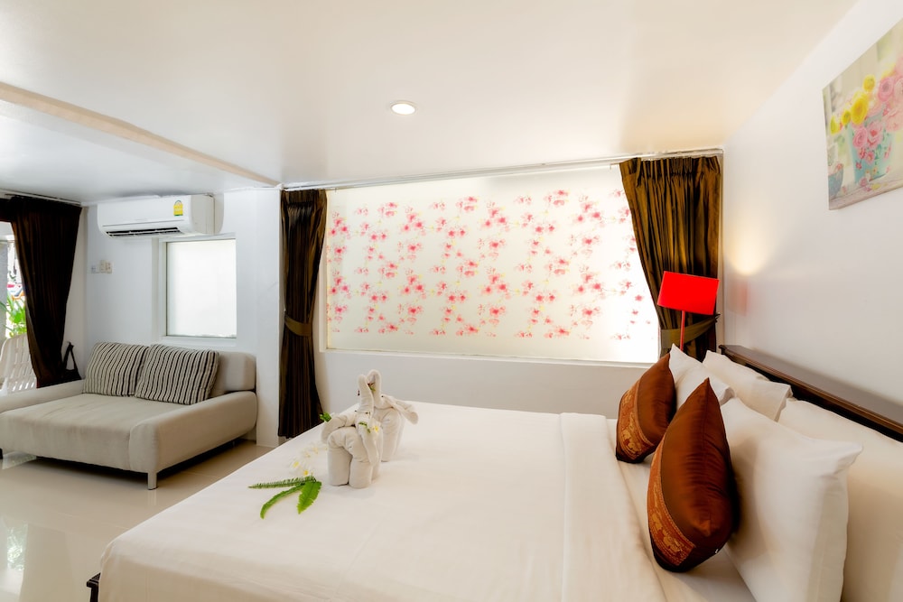 Superior Room (No View) - Photo 3