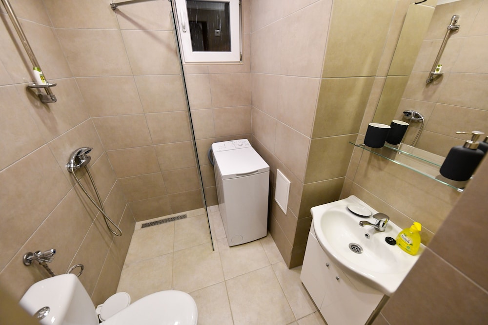 Standard Twin Room, 2 Twin Beds - Photo 4