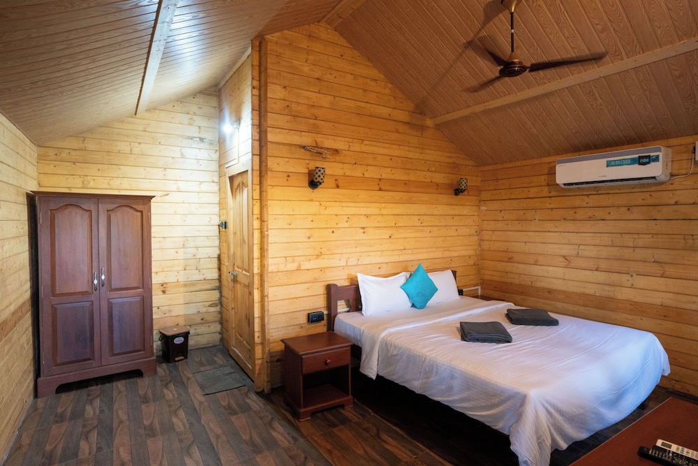 Superior Cabin, Garden View photo 1