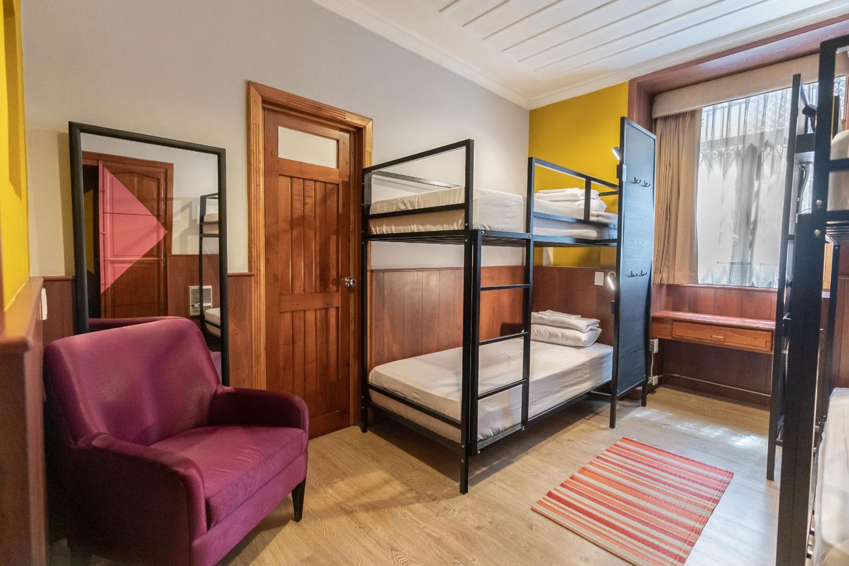 Bed In 4-Bed Mixed Dormitory Room photo 1