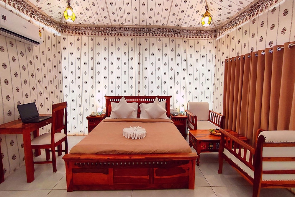 Deluxe Double Room photo 3