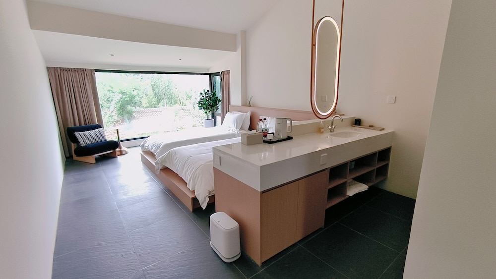 Elite Twin Room, Garden View