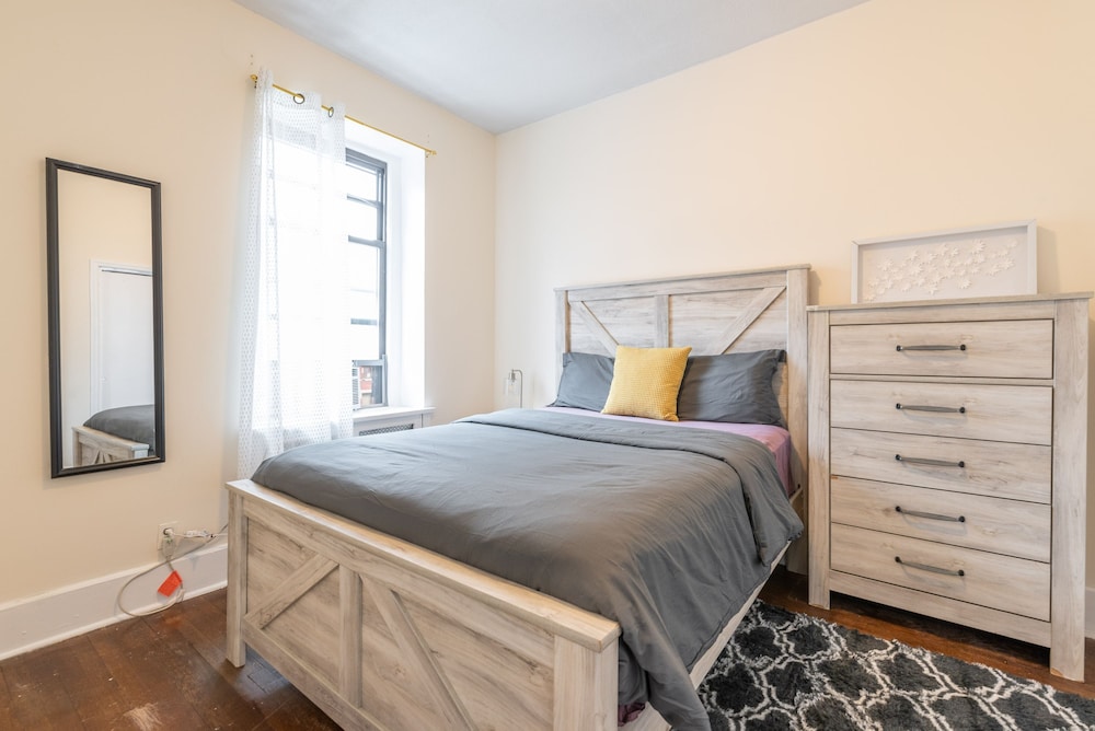Apartment photo 2