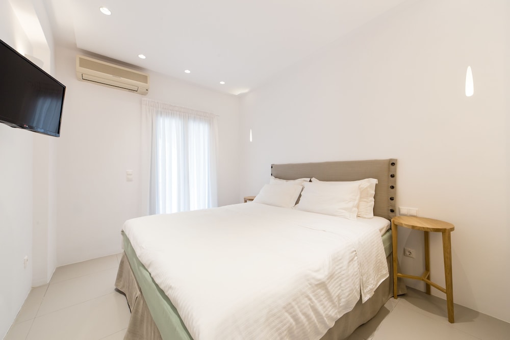 Double Room, Bathtub