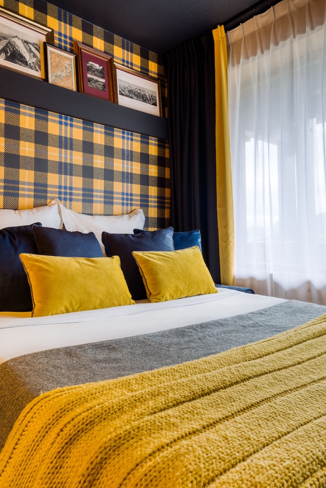 Room (La Bonbonniere) photo 2