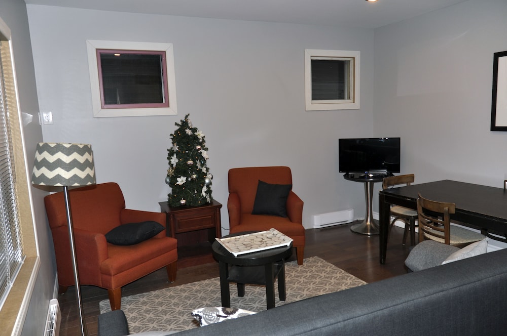 Superior Apartment, 2 Queen Beds, Kitchen photo 3