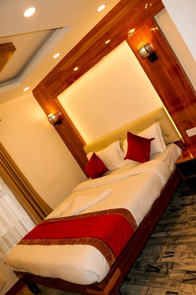 Deluxe Double Room, Courtyard View