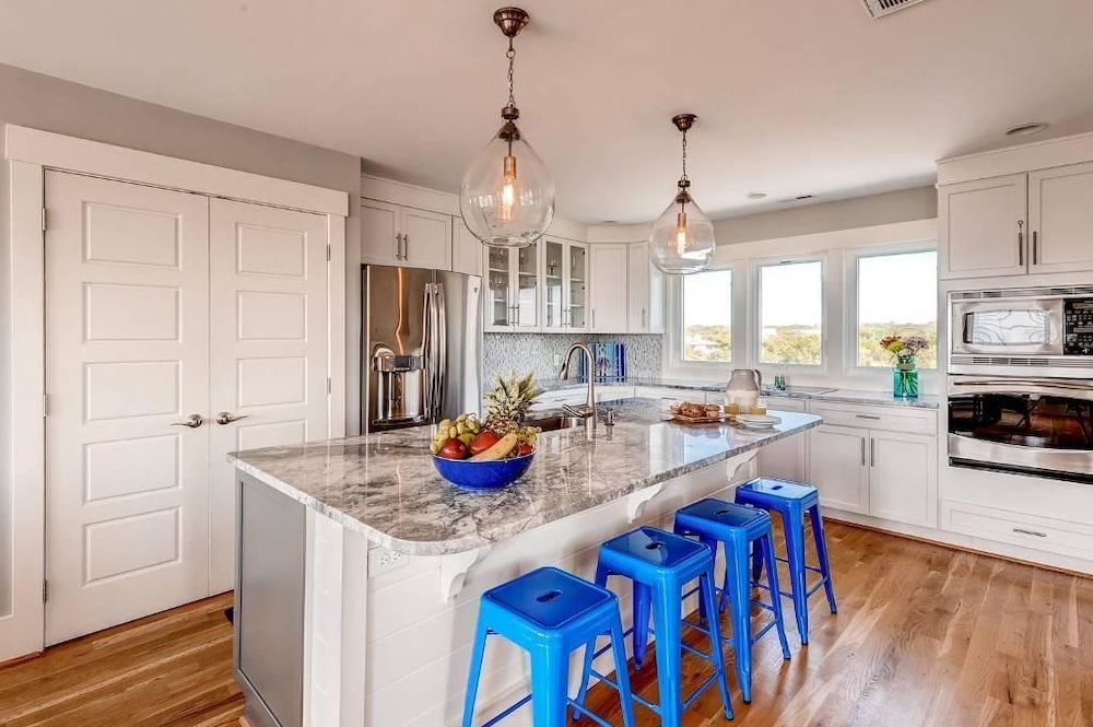 Family House, 4 Bedrooms, Ocean View, Sea Facing photo 3