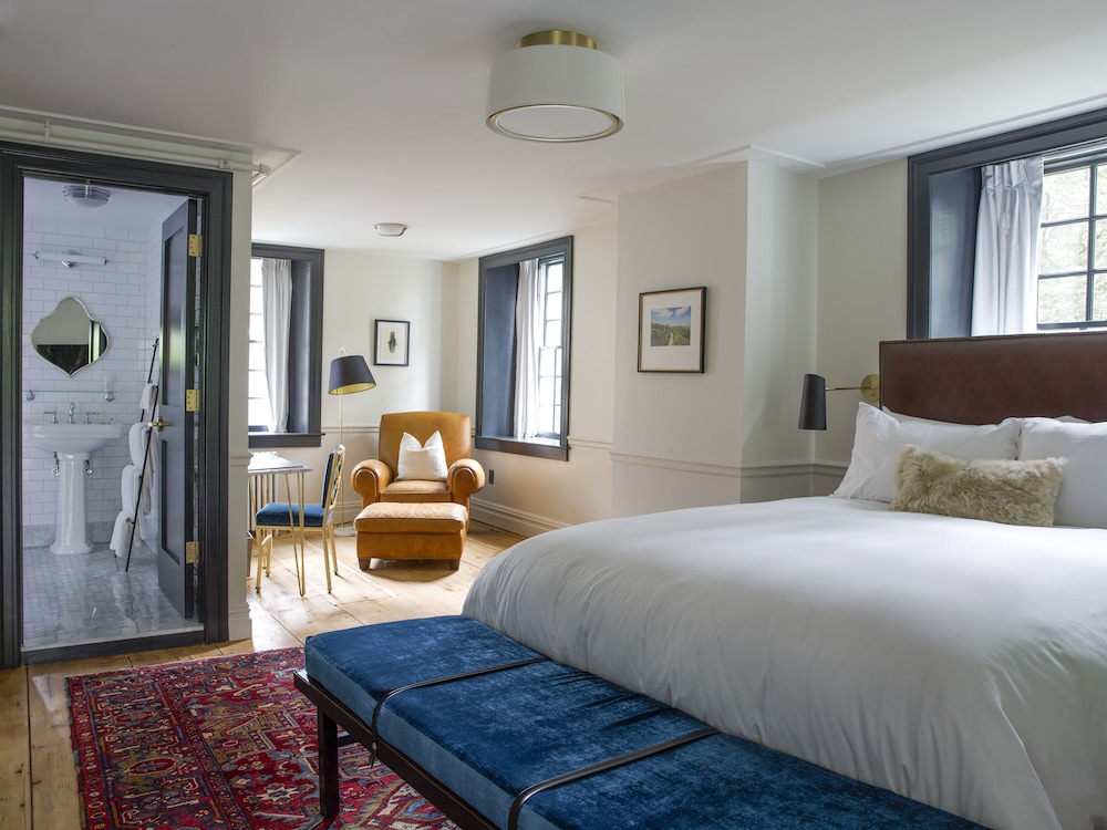 Room, 1 Queen Bed photo 1