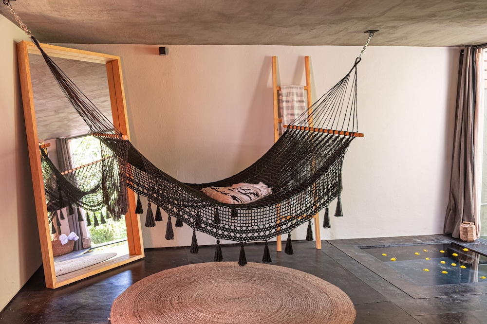 King suite with bathtub and hammock (CHICUACE) photo 1