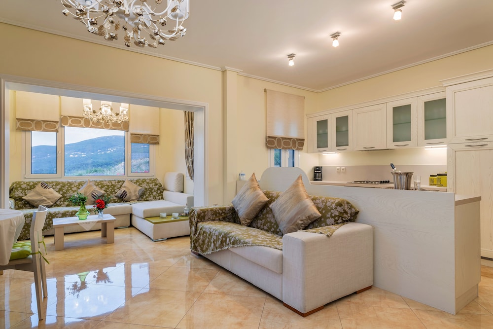 Luxury Suite (Nefeli) photo 1
