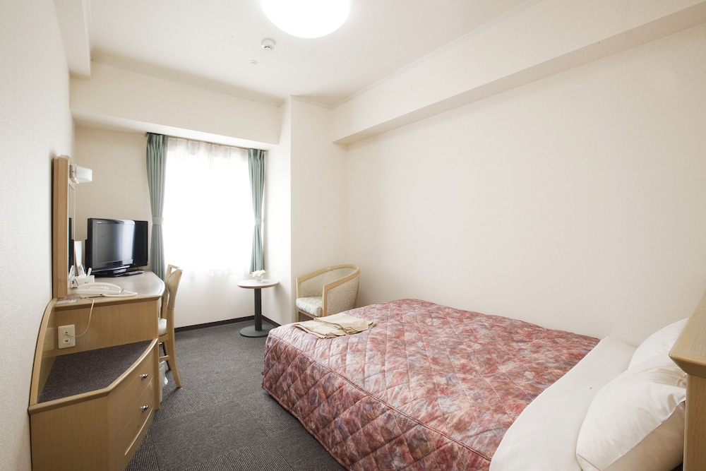 Basic Double Room, Smoking (Basic Double Room, Smoking) photo 2