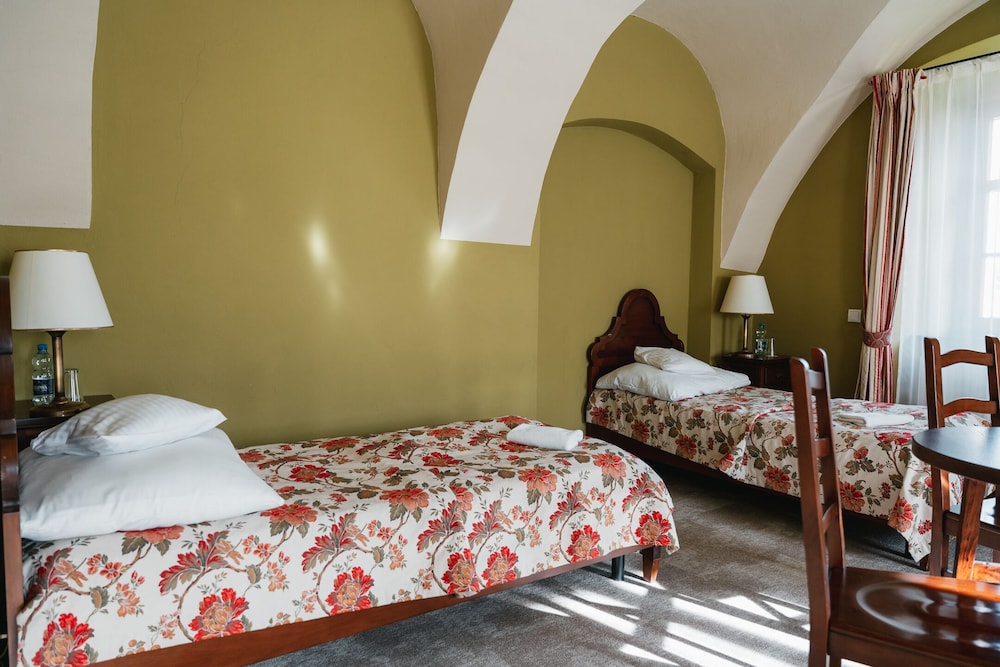 Standard Quadruple Room - Photo 7
