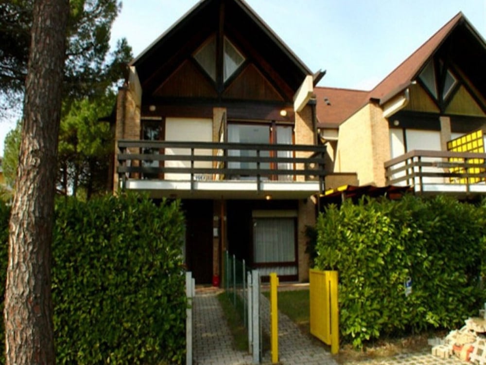 Villa, 2 Bedrooms, Balcony, Garden View