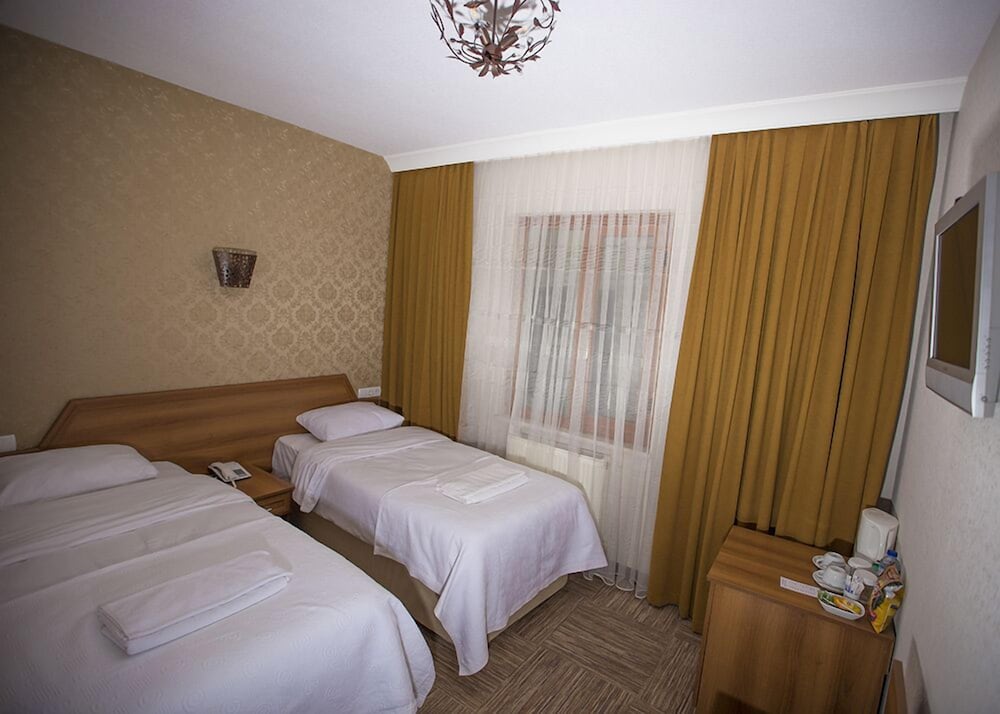 Economy Double Room, Non Smoking photo 3