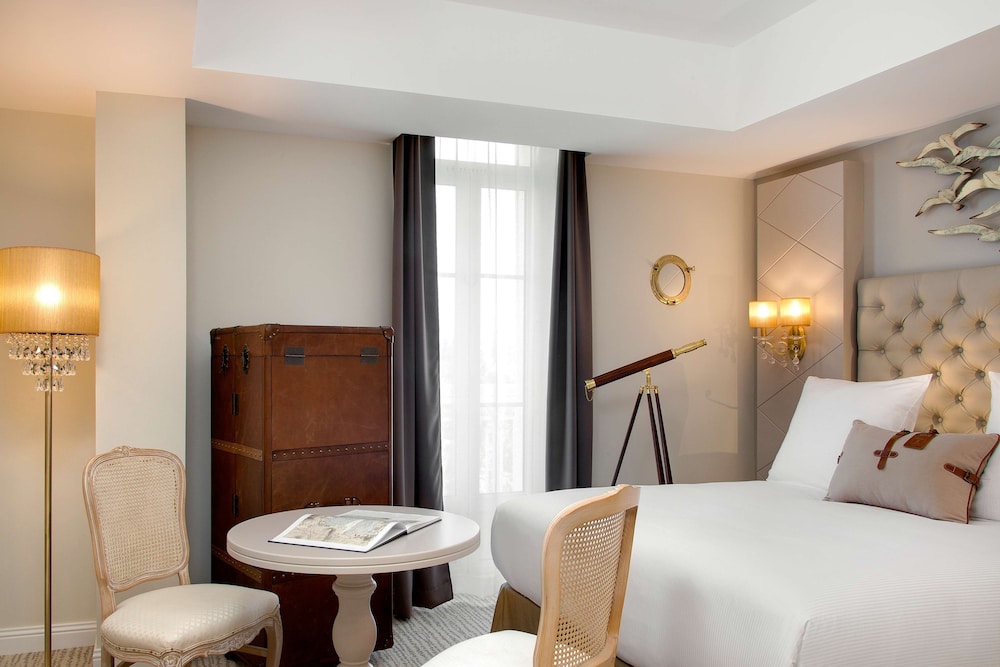 Junior Suite, 1 Double Bed (Classic)