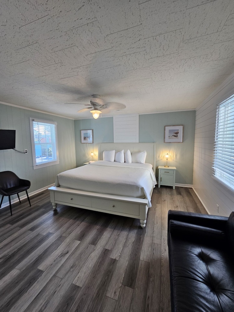Room 6 - King Deluxe photo 1