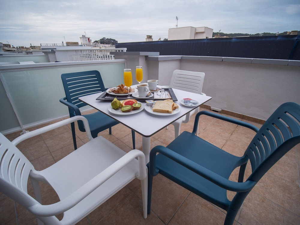 Suite thumbnail 6