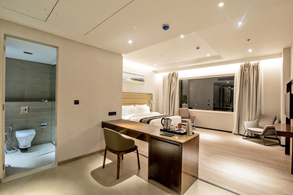 Executive Room - Photo 7