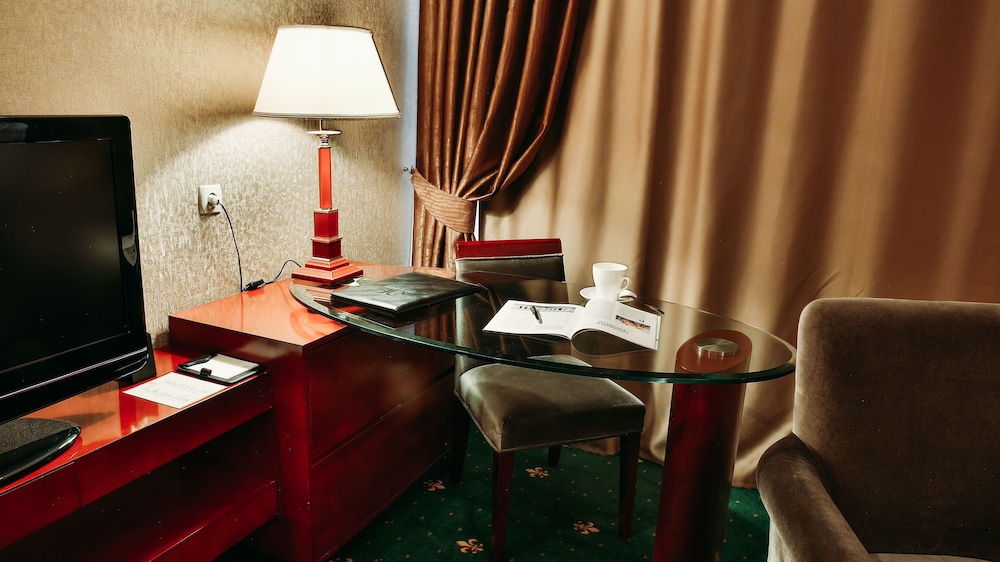 Prestige Double Room, Balcony photo 3
