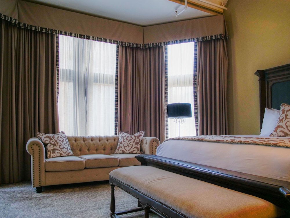 Luxury Room, 2 Queen Beds photo 3