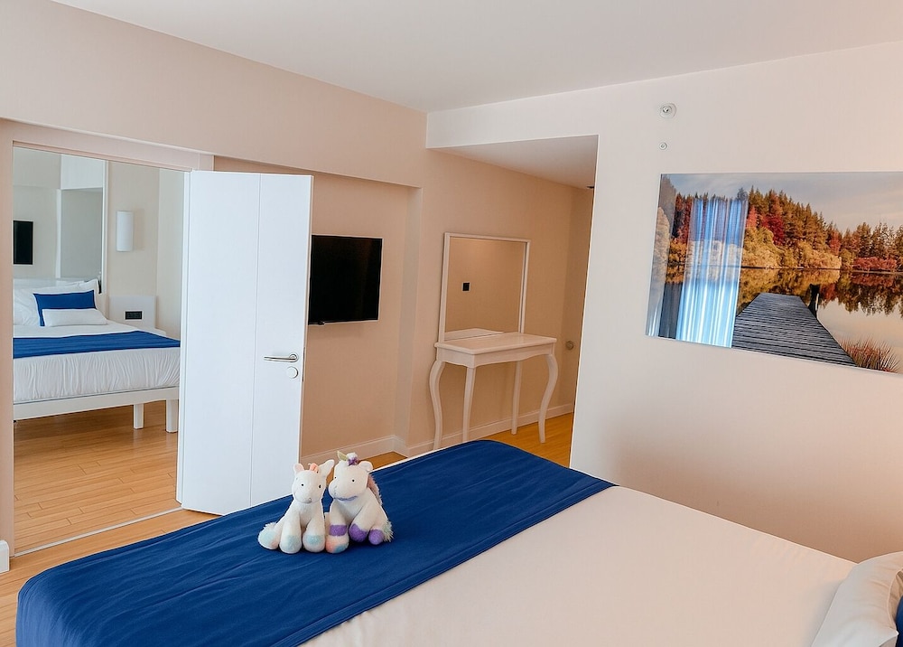 Superior Suite, 2 Bedrooms, Sea View