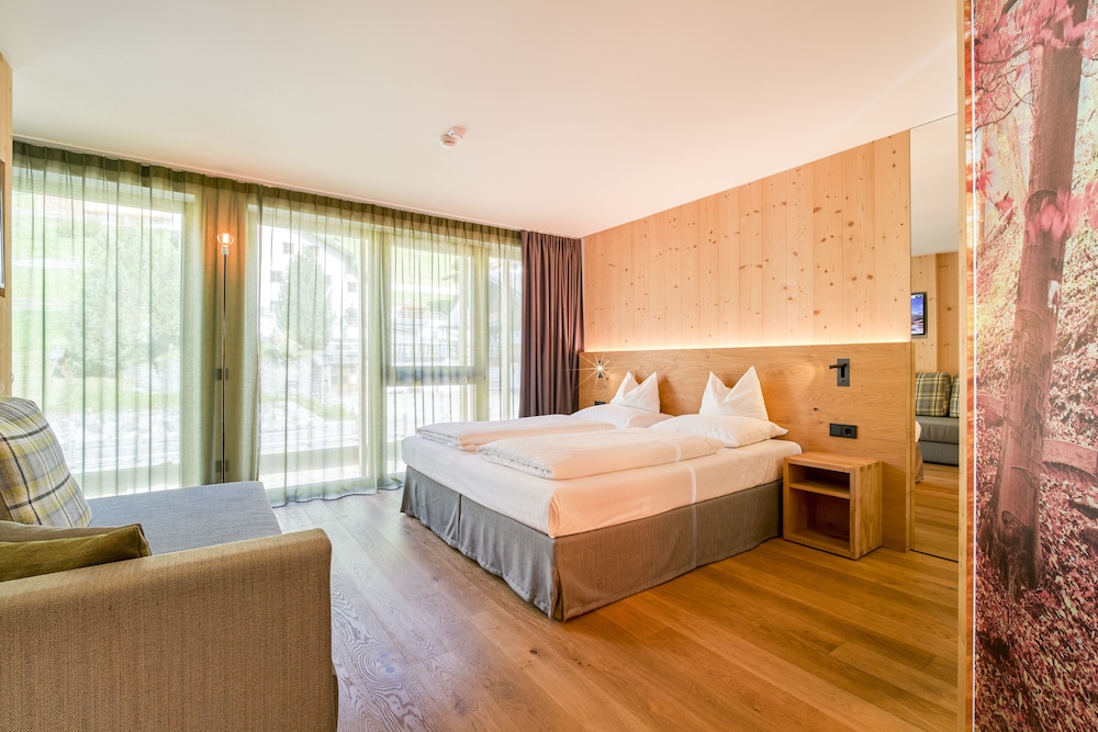 Premium Double Room photo 2