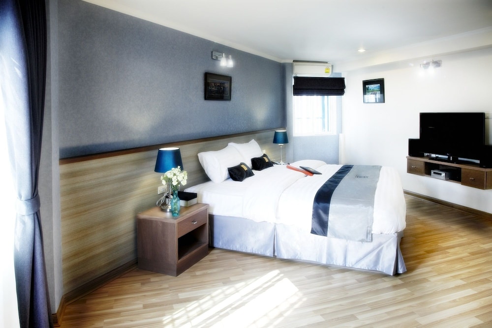 Poste Corner Residence photo 2